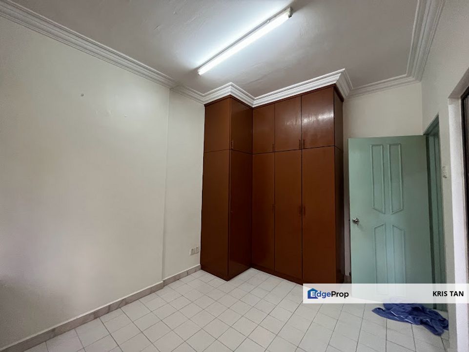 Short walk to UCSI college, shop lot, bank and shopping mall  , Kuala Lumpur, Cheras