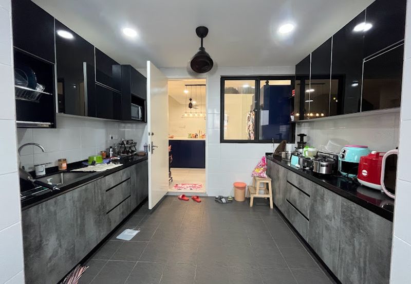 Sutera Heights 2.5 Sty for Sale