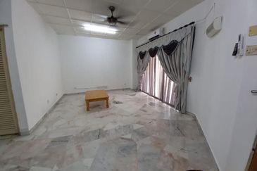 Jalan Suasana, Bandar Tun Hussein Onn