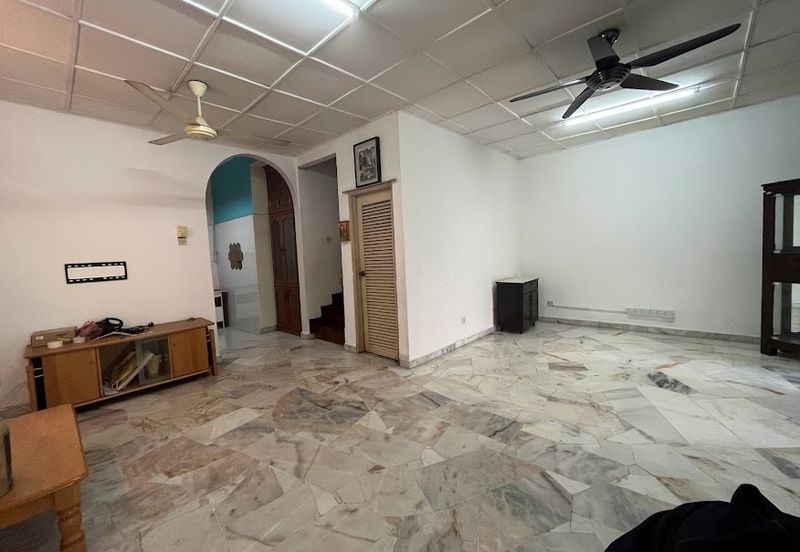 Jalan Suasana, Bandar Tun Hussein Onn