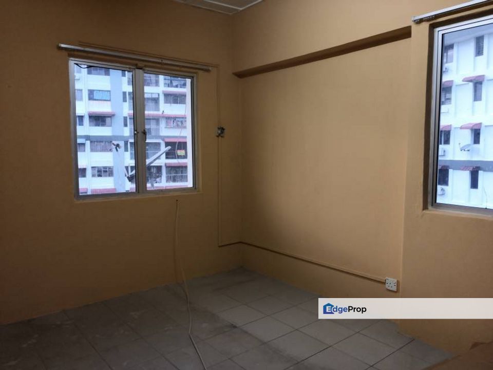 Segar Apartment,Freehold, Near Taman Yulek and Leisure Mall, Mrt, Kuala Lumpur, Cheras
