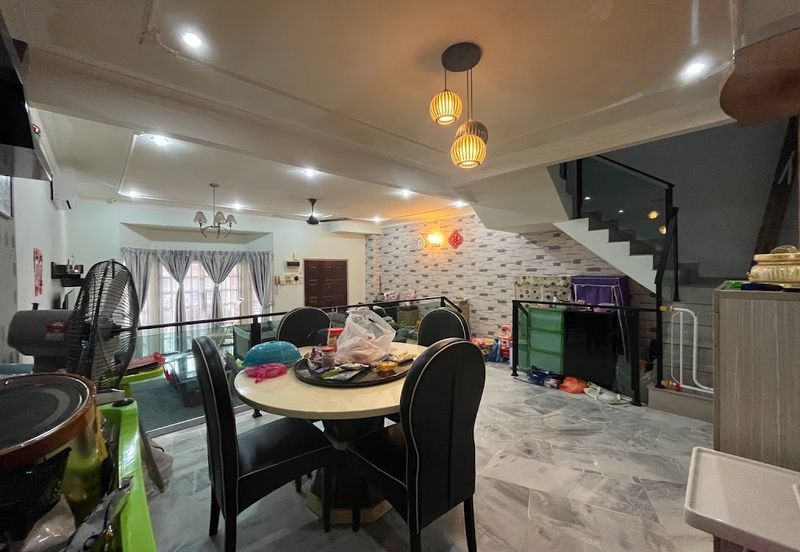 SL 2, Bandar Sungai Long