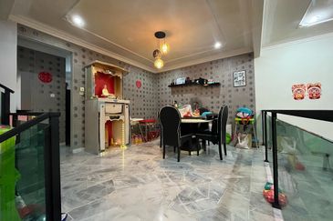 SL 2, Bandar Sungai Long