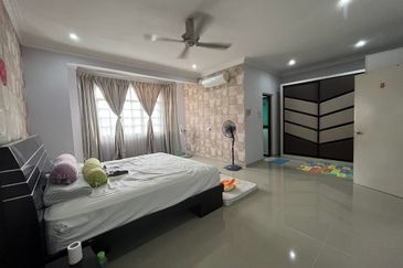 SL 2, Bandar Sungai Long