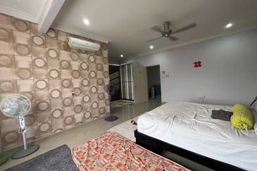 SL 2, Bandar Sungai Long