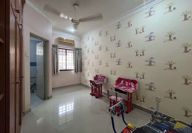 SL 2, Bandar Sungai Long