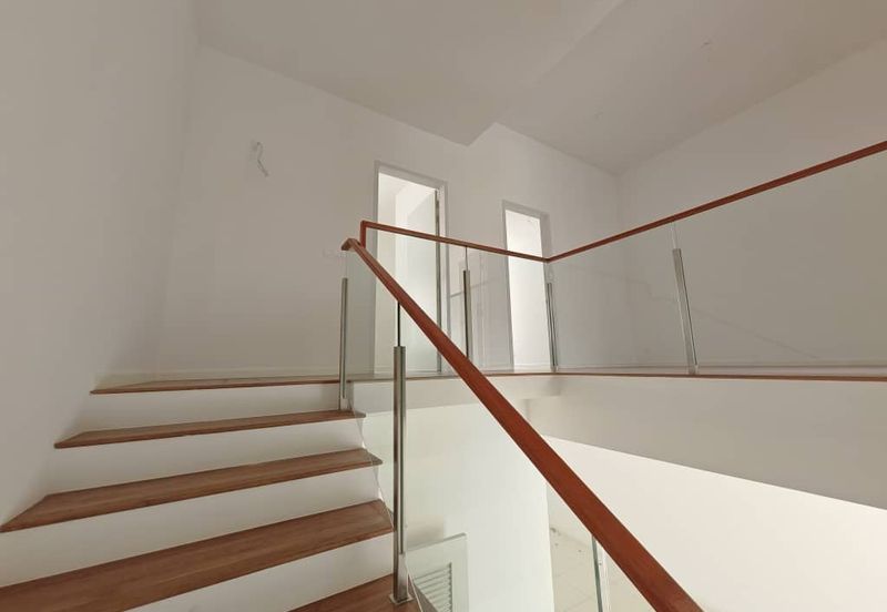 Residensi Emerald Damai (Emerald Hills) *