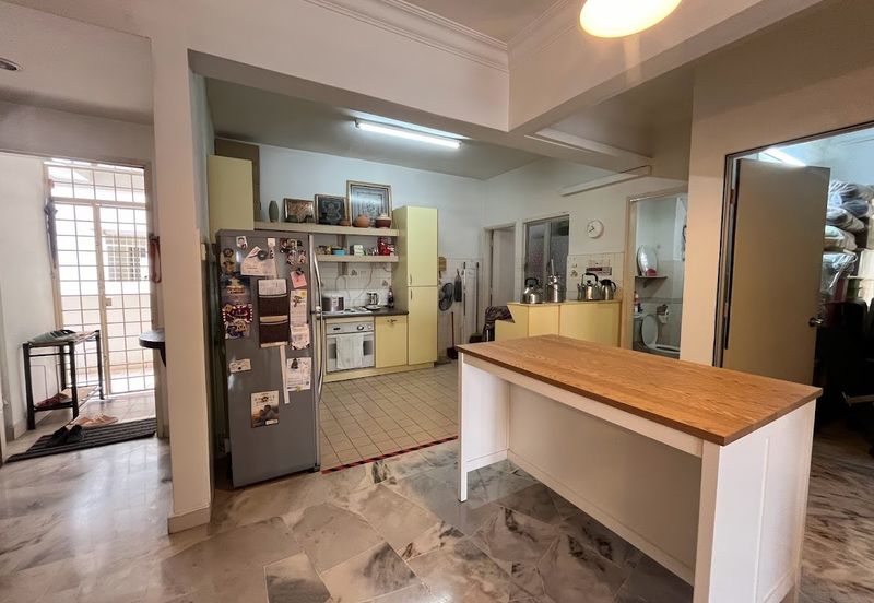 Awana Puri Condominiums