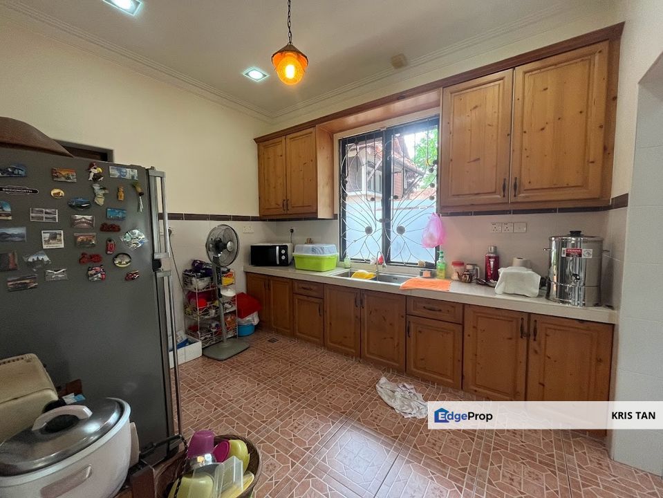 Damai Jasa,2 Sty End lot, L/A-3100 Sqft, 4r 3b, Gated & Guarded, Kuala Lumpur, Cheras