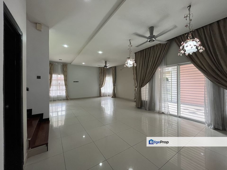 Wira Heights,Freehold Semi D,41X88,Renovated,Sale below market!, Selangor, Kajang