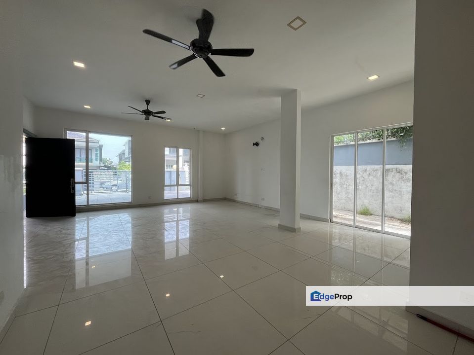Wira Heights,Freehold Semi D,41X85,Renovated,Sale below market!, Selangor, Kajang