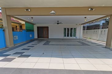 Jalan Suasana, Bandar Tun Hussein Onn