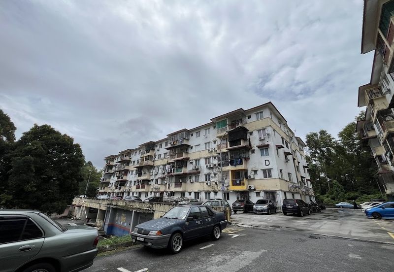 Taman Cheras Awana Apartment