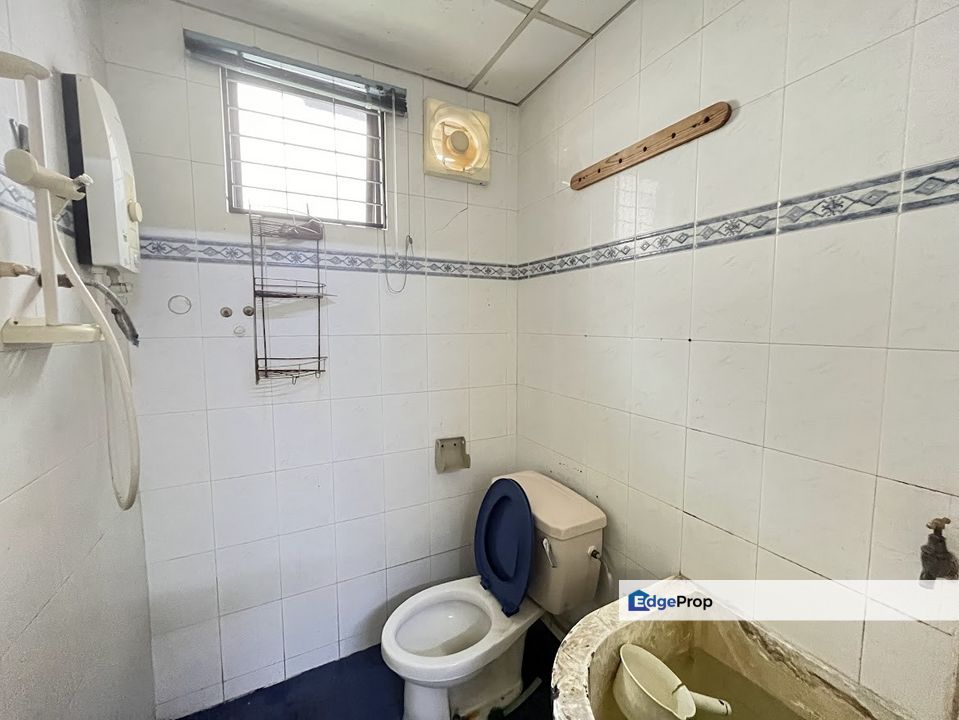 Taman Cheras,24x70, Double storey, Partly furnish,convenient place, Kuala Lumpur, Cheras