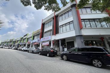 D Square @ Bandar Damai Perdana