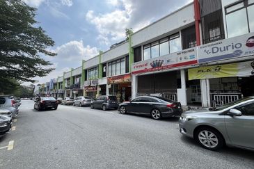 D Square @ Bandar Damai Perdana