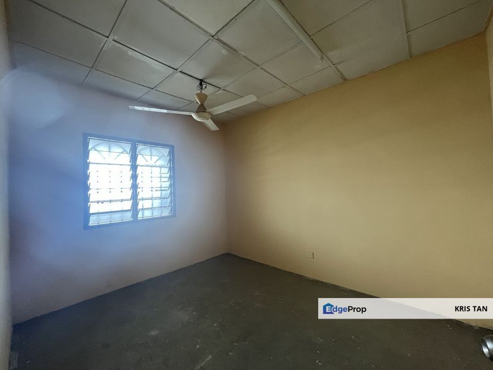 Segar Apartment,near by Taman Yulek and Leisure Mall, Freehold, Kuala Lumpur, Cheras