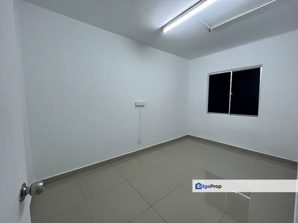 Segar Apartment,near by Taman Yulek and Leisure Mall, Freehold, Kuala Lumpur, Cheras