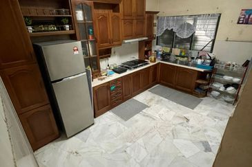 SL7, Bandar Sungai Long