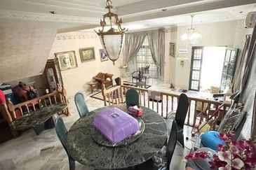 SL7, Bandar Sungai Long