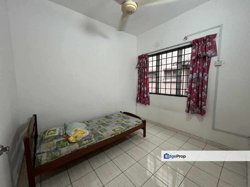 Freehold Waja Apartment Cheras with Gated and Guarded, Selangor, Cheras