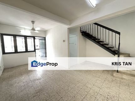 Dahlia Apartment ,1st Floor,Duplex,Short walk to Lrt,Good location, Selangor, Pandan Indah