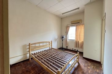 SL 4, Bandar Sungai Long