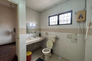 SL 4, Bandar Sungai Long