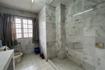 SL 4, Bandar Sungai Long