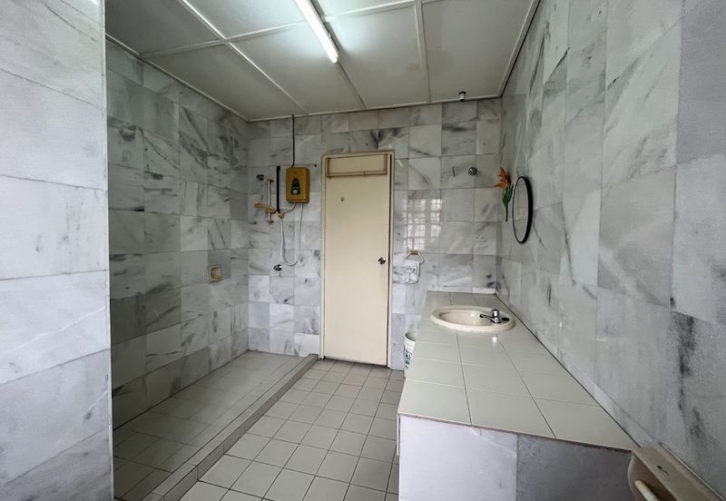 SL 4, Bandar Sungai Long