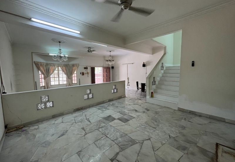 SL 4, Bandar Sungai Long