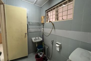 SL 4, Bandar Sungai Long