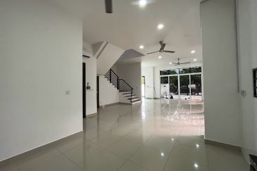 Suria Villa @ Sungai Long