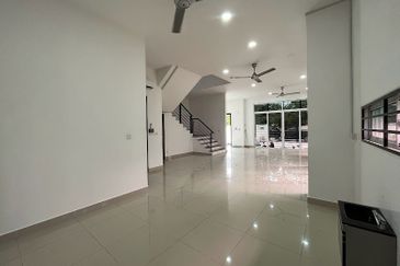 Suria Villa @ Sungai Long