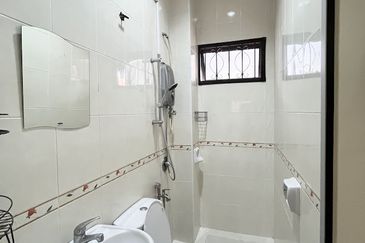 Bandar Tun Hussien Onn,2 Sty Superlink [25x75]Gated & Guarded