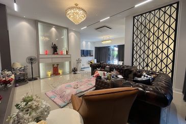 Cheras Vista 4, 3 Sty Semi D,Freehold,CORNER, Fully reno up to 1 Mil