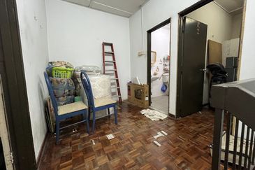 Jalan Bunga Kemboja 3