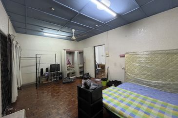 Jalan Bunga Kemboja 3