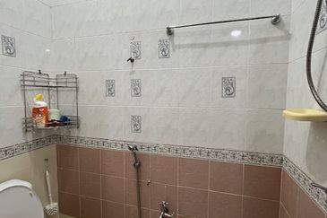 Taman Bukit Permai 2,Double Storey,Fully furnish[20x65]Near highway