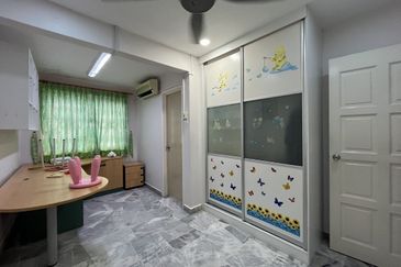 Taman Bukit Permai 2,Double Storey,Fully furnish[20x65]Near highway