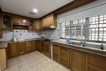 Taman Bukit Permai 2,Double Storey,Fully furnish[20x65]Near highway