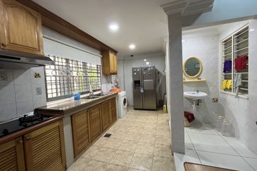 Taman Bukit Permai 2,Double Storey,Fully furnish[20x65]Near highway