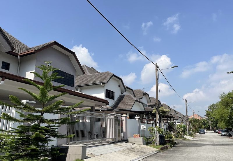 SL 4, Bandar Sungai Long