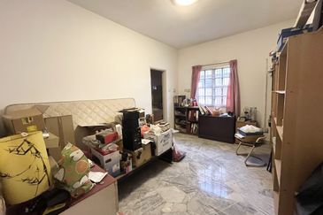 SL 4, Bandar Sungai Long