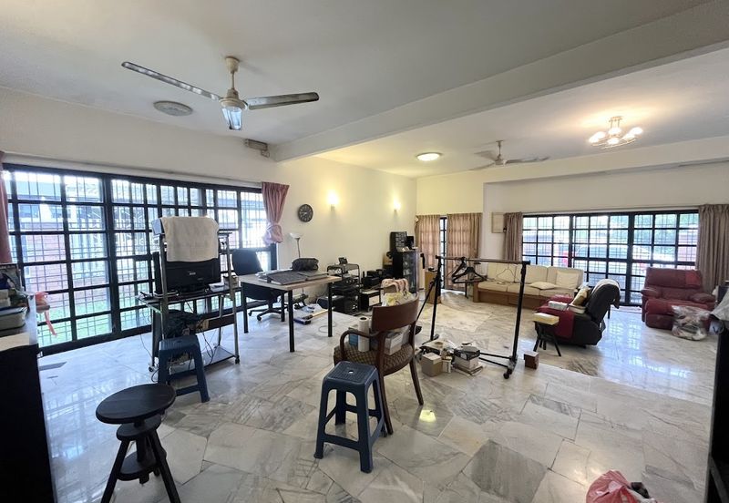 SL 4, Bandar Sungai Long