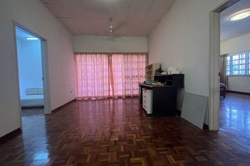 SL 4, Bandar Sungai Long