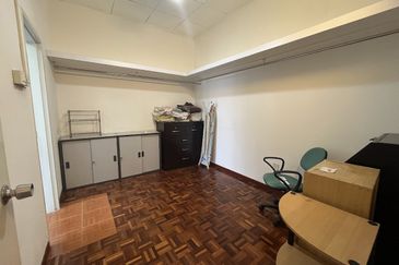 SL 4, Bandar Sungai Long