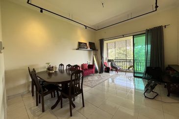 Avenue 2, Lake Valley