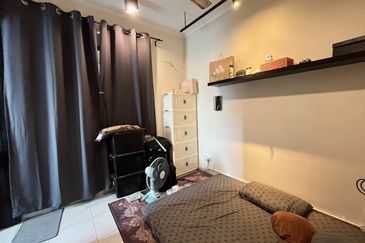 Avenue 2, Lake Valley