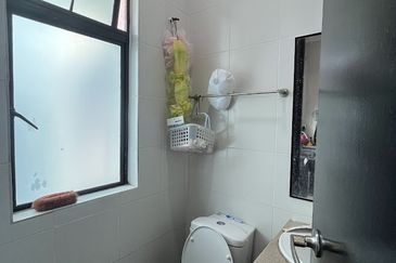 Avenue 2, Lake Valley